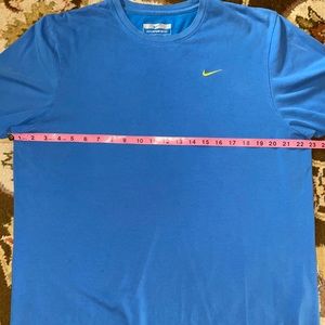 Nike VTG SportsTee Shirt Sz Large Blue Neon Swoosh